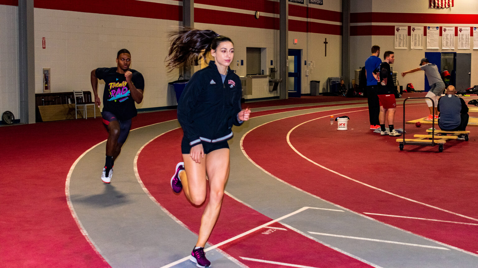 Men’s and Women’s Track & Field Sweep UINDY Collegiate Challenge The